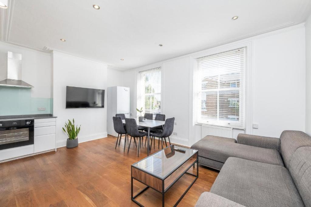 Luxury 4 Bedroom Flat With Stunning Shard View From Terrace In Central London! Next To Station, Sleeps 9 Zimmer foto